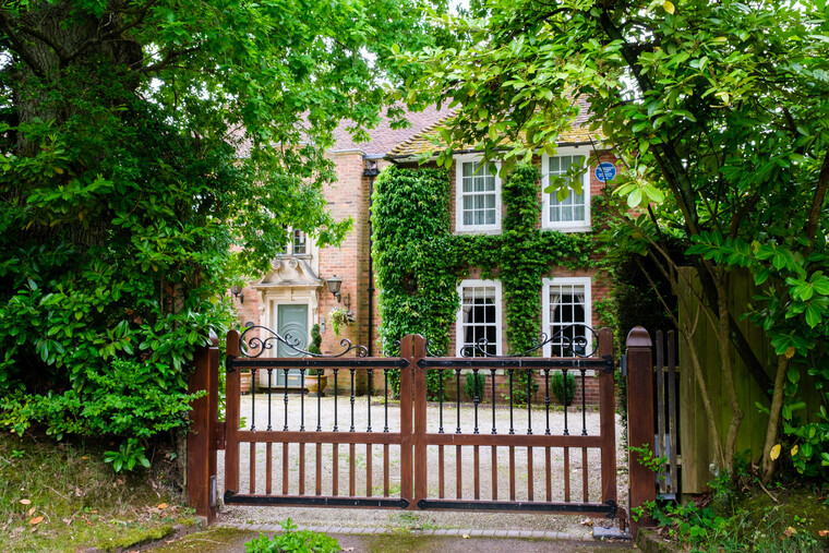 UK May '22 - Deference (Nick Drake) 013.jpg